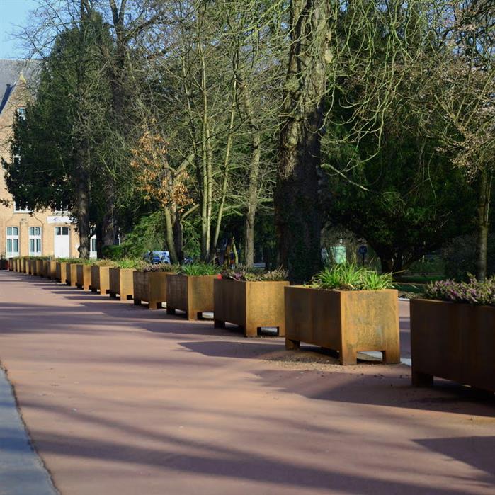 Andes with Feet 1000 x 1000 x 600mm CorTen 2mm (CAP5.2)